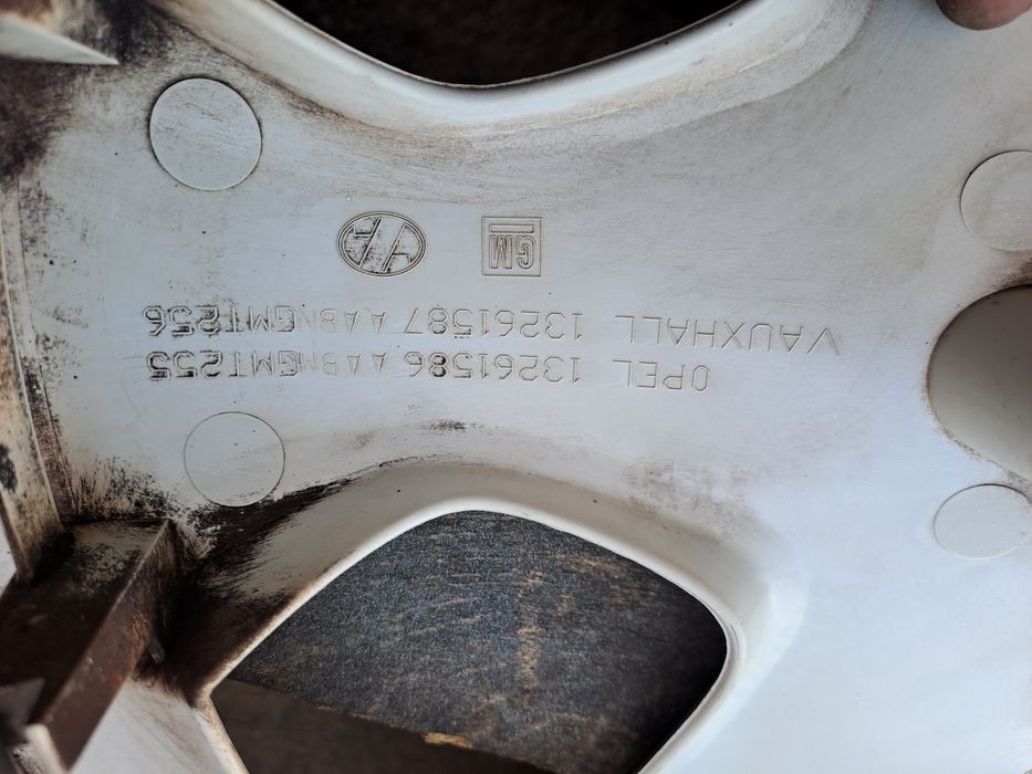 1бр. Тас Опел 15 цола/ Мерива Б. Meriva B