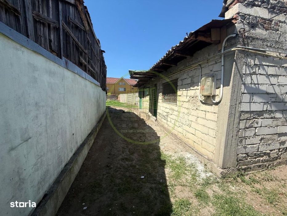 Teren 277 mp + Constructie demolabila, Craiova, zona Ciuperca