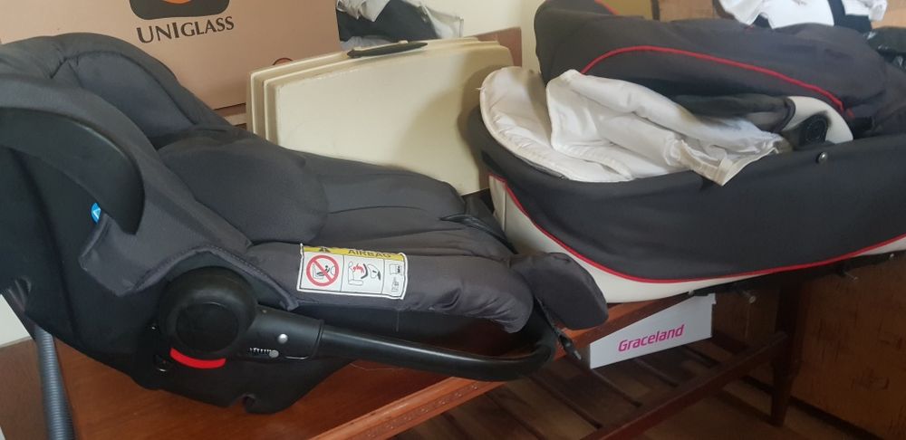 Vand landou si scaun auto