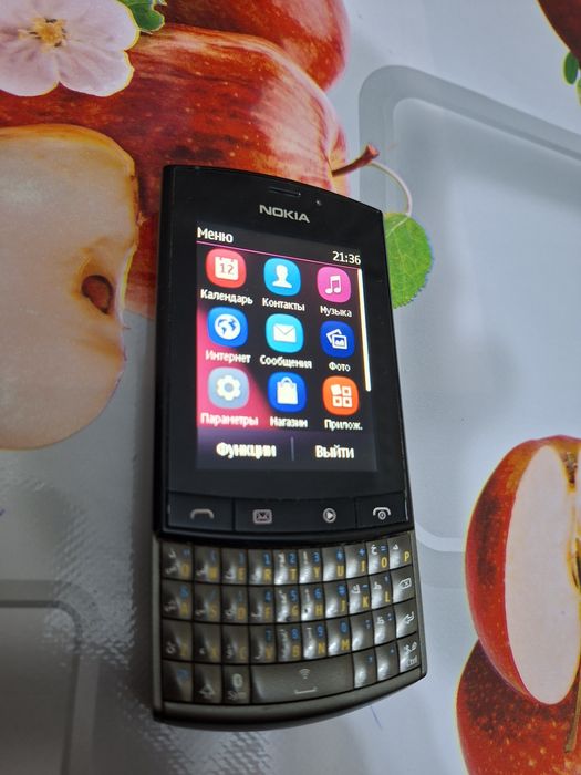 Nokia 303 в хорошем состоянии