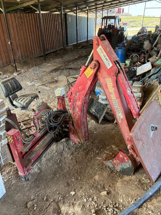 Навесной эксковатор