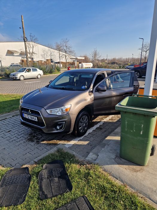 Se vinde Mitsubishi ASX