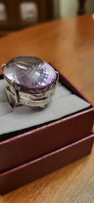 Продам кольцо с натуральным Аметистом