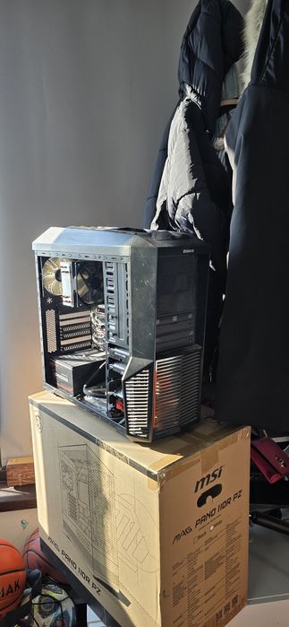 PC incomplet, Zalman z11+, AMD FX-8320, sursa gigabyte p650b, cooler