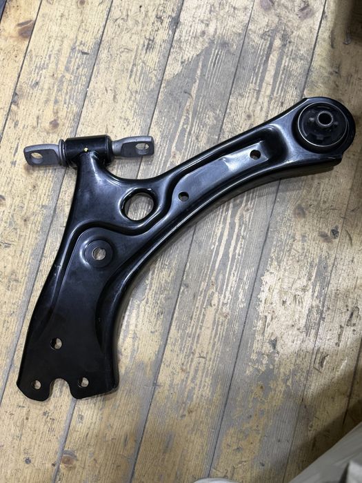 Рычаг подвески на BYD