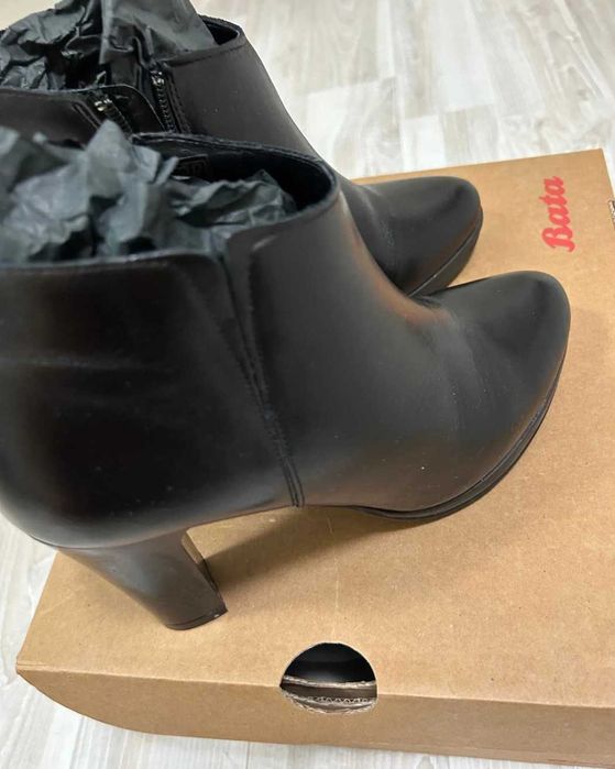 Боти 37 номер Bata