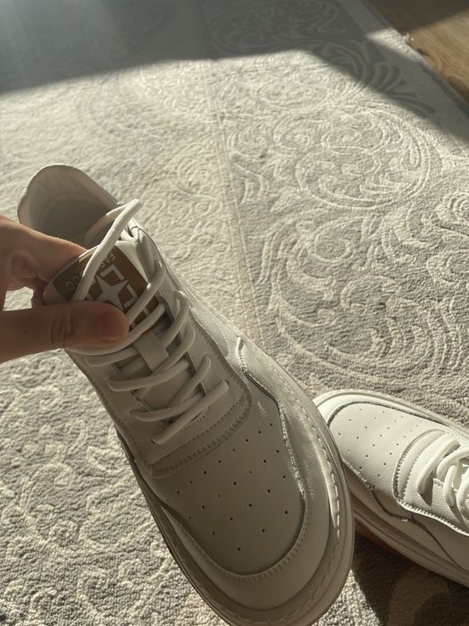 Кроссовки 42 размер