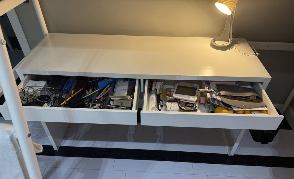 Стол Икеа Микке, 40000тг