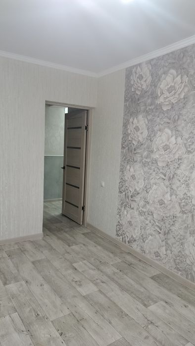 Продам квартиру не угловая