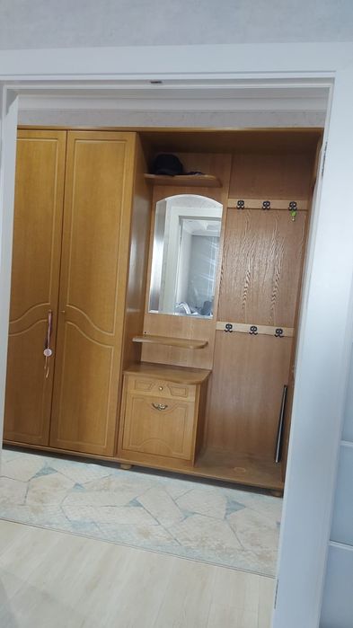 Шкаф в прихожую, Беларуское, в хорошем состоянии