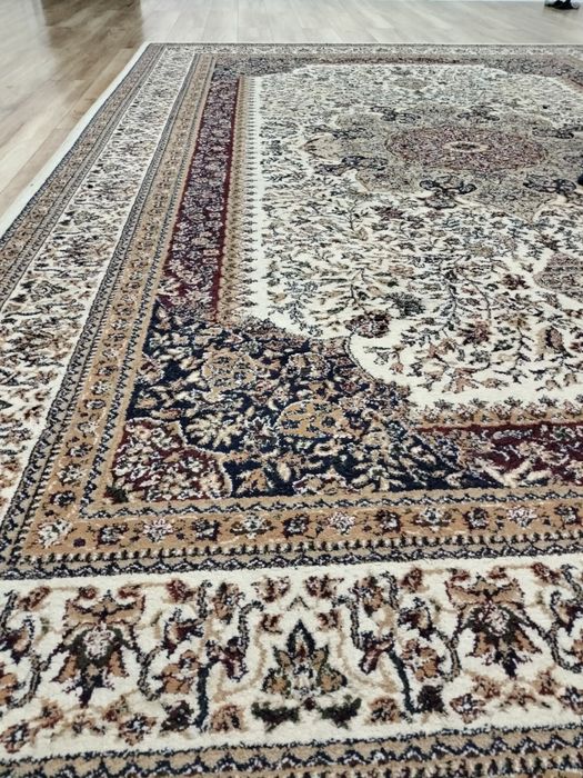 Ковёр  2.5 на 3.5м