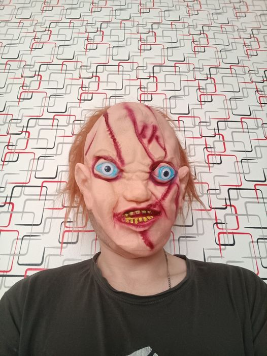 Маска маскарадная