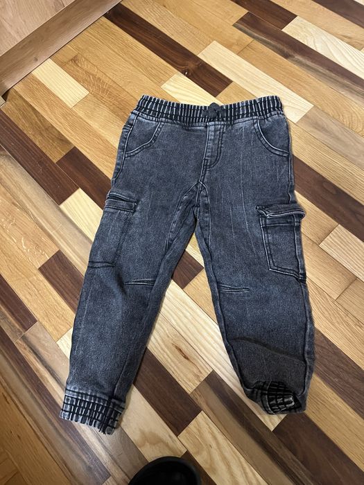 Зимно яке    Helly Hansen  ,блузки с дълаг ръкав и дънки