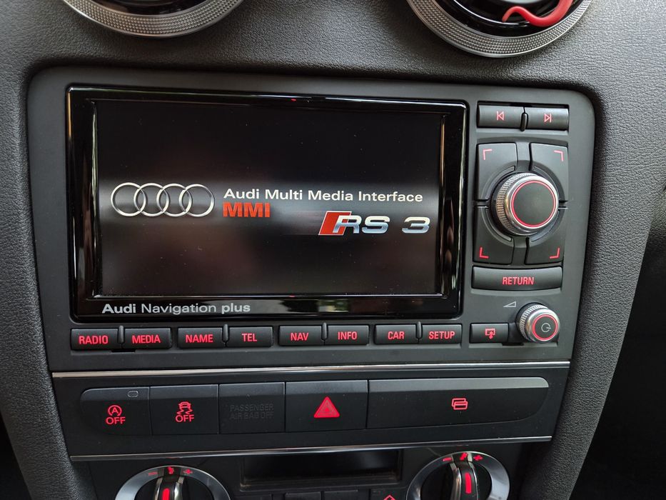 Audi RNS-E PU LED оригинална навигация за Ауди А3 8П / Audi A3 8P