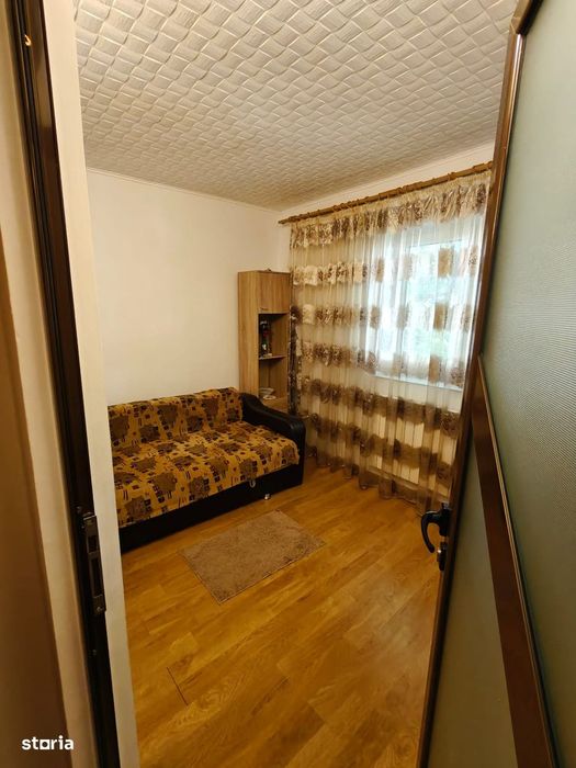 2 camere , bloc 1975, pe str. Valea Lunga
