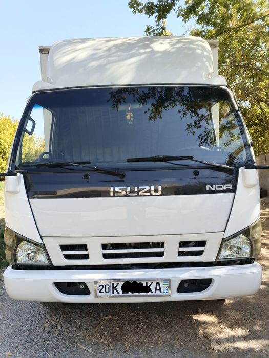 Isuzu zavatskoy 2014