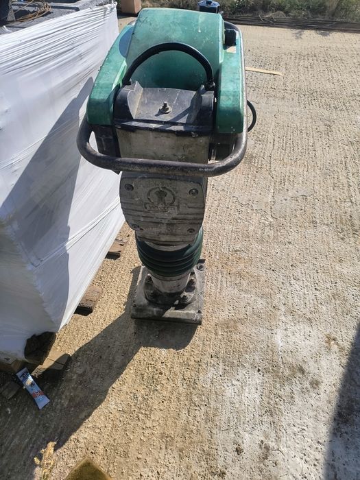 Mai compactor Waker
