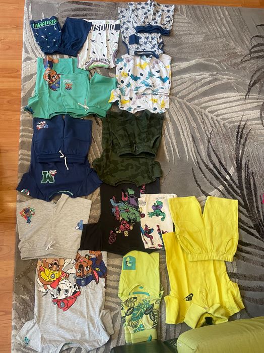 Изключително запазени детски дрехи