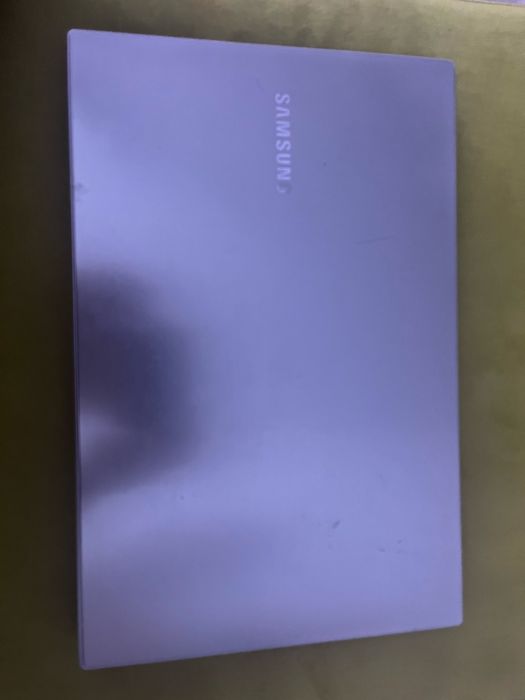 Ноутбук Samsung