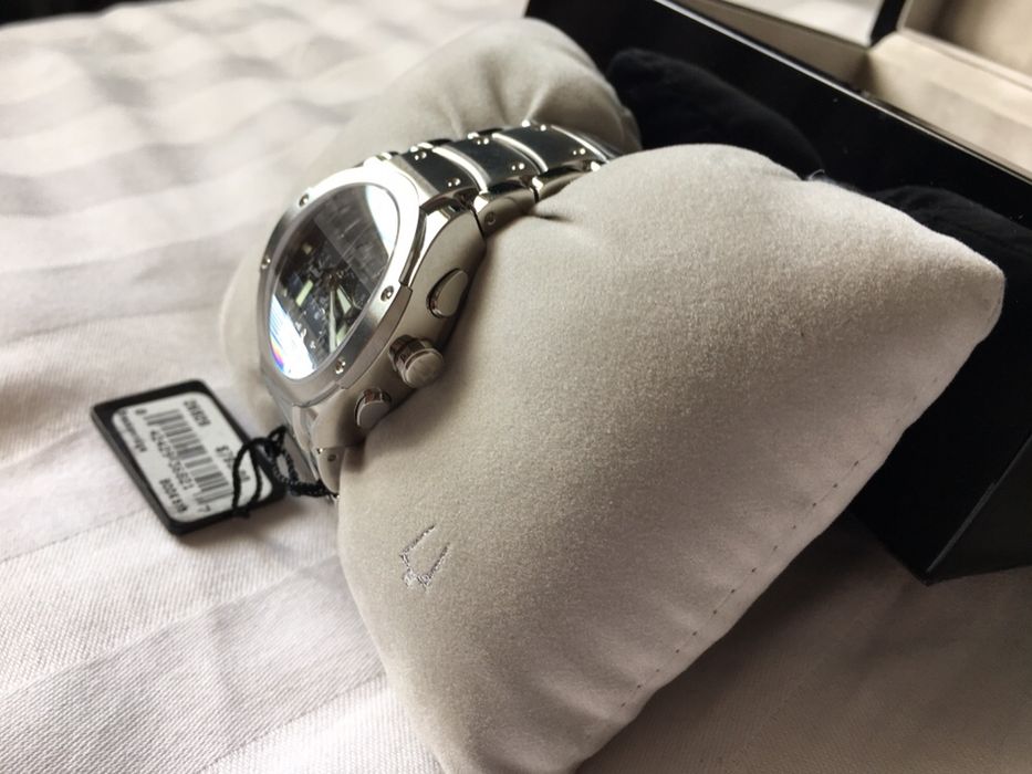 Ceas bărbătesc Accutron (Bulova produs in Elveția), quartz, NOU!!!