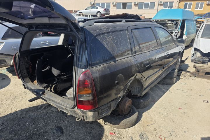 Lampa / Tripla stop dreapta pe aripa Opel Astra 2003