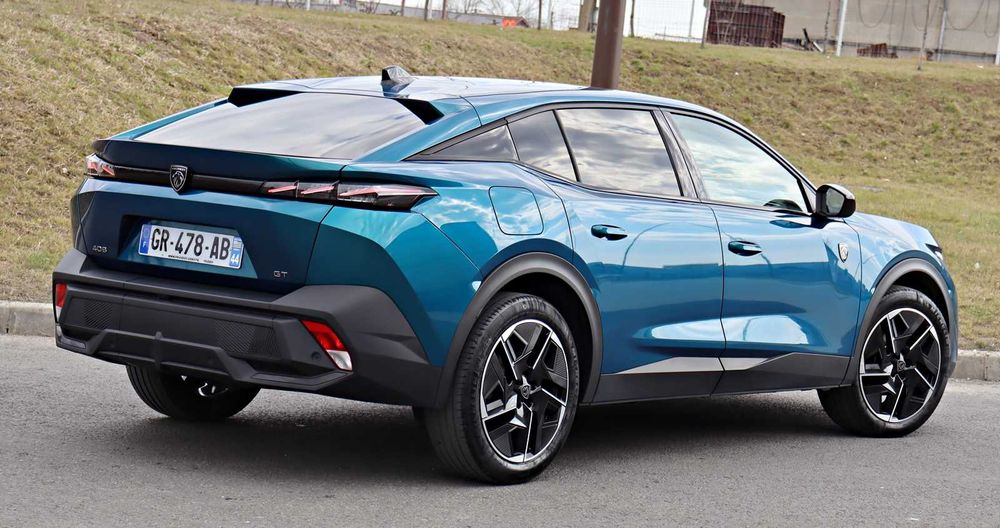 Peugeot 408 / GT / 2024 / Full LED / Camera/Ceasuri 3D / 84.000 KM