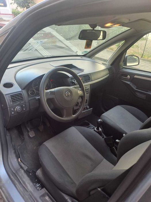 Mașina stă degeaba în curte? valorificare piese