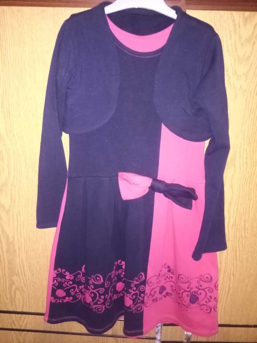 Продавам детски рокли