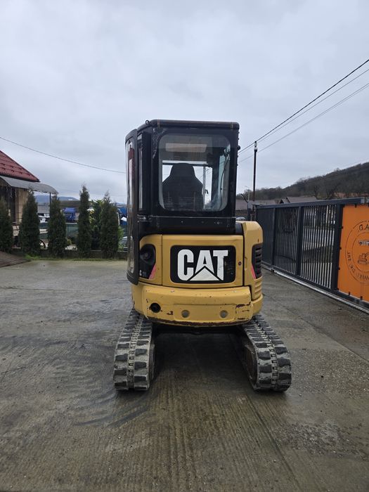 Vand miniexcavator Caterpillar 303 3200 kg