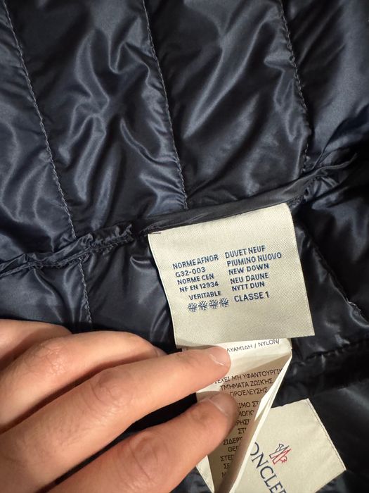 Moncler елек с качулка