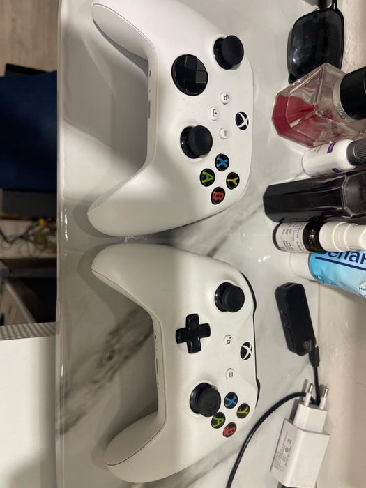 Продам Xbox one s