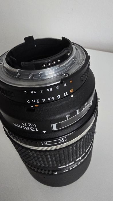 Nikon 135mm f2.0