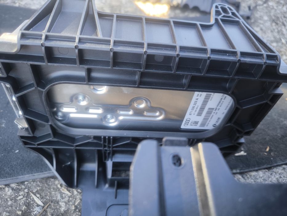 Буфер BANG Olufsen Audi A4