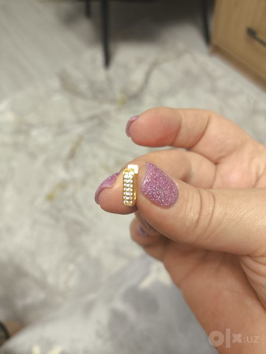 Продам золотые сережки