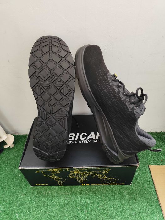 Работни обувки 46