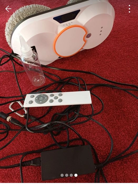 Robot de spălat geamuri