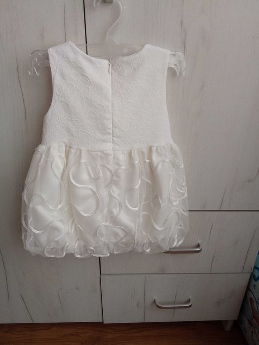 Бебешки роклички