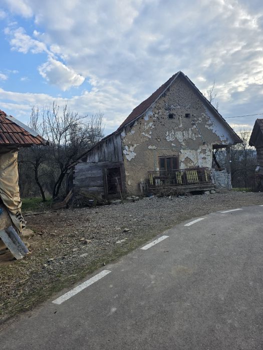 Casa de vanzare la deal