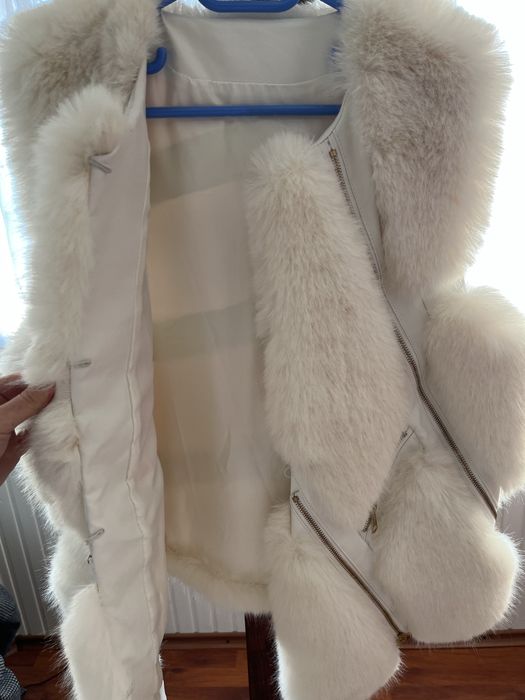 Vesta imitatie de blana
