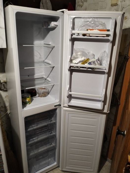 Продам холодильник