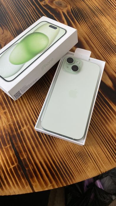 Продам Айфон 15 в отличном состояние