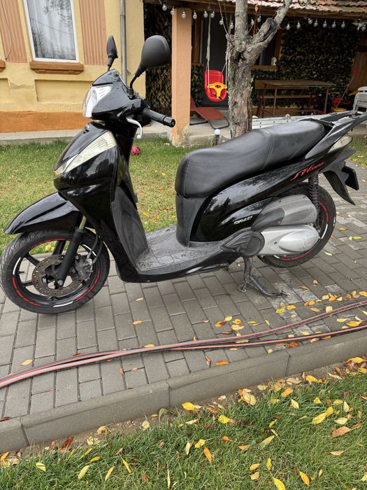 Honda SH 300i sport 2011 revizii la zi! Pret 2190€ neg