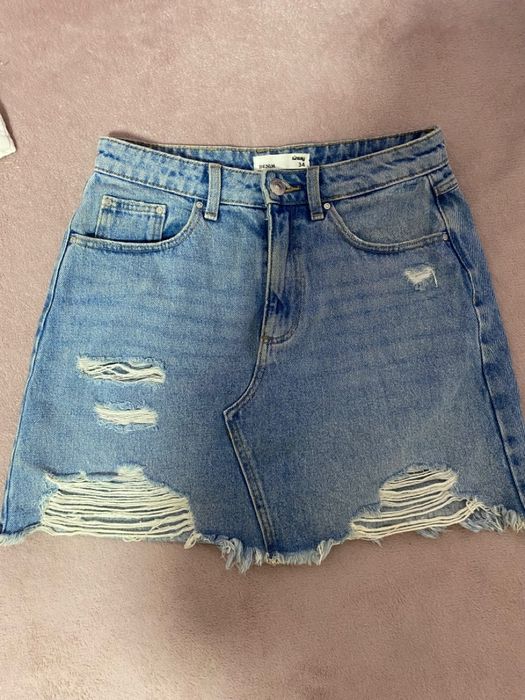 Дънкова поличка..