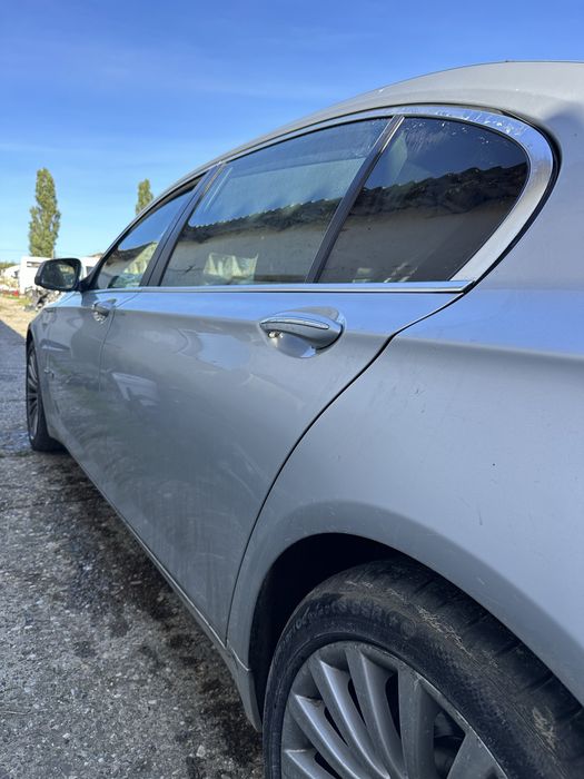 Usi stanga / Portiere stanga BMW Seria 7 F01, F02