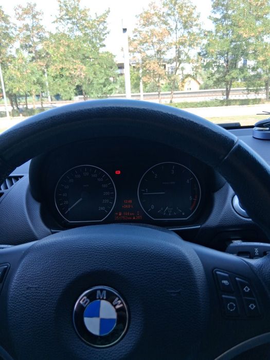 Vând BMW seria 1