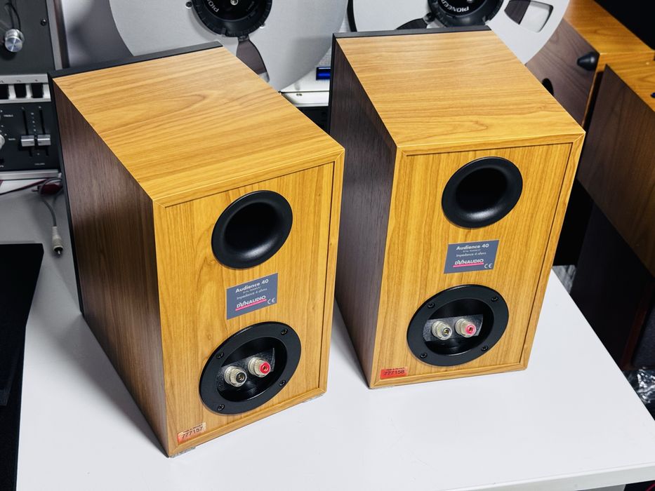 Monitoare/boxe birou de inaltă fidelitate Dynaudio Audience 40, ca NOI