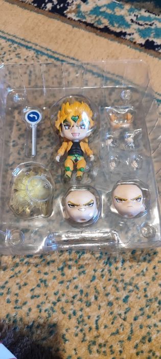 Фигурки Дио Брандо и Танджиро Камадо