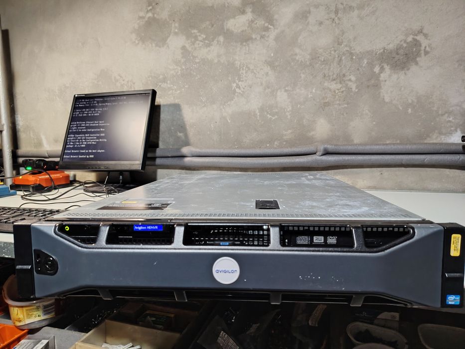 Server DELL Poweredge R520 rebranded 12 TB hdd SAS