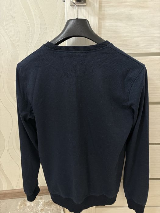 Полузамок Massimo Dutti и темно-синяя кофта