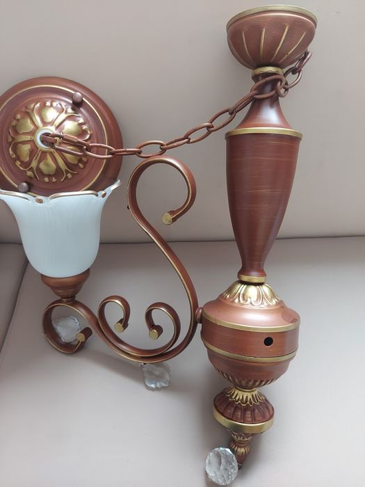 Продам люстру новая